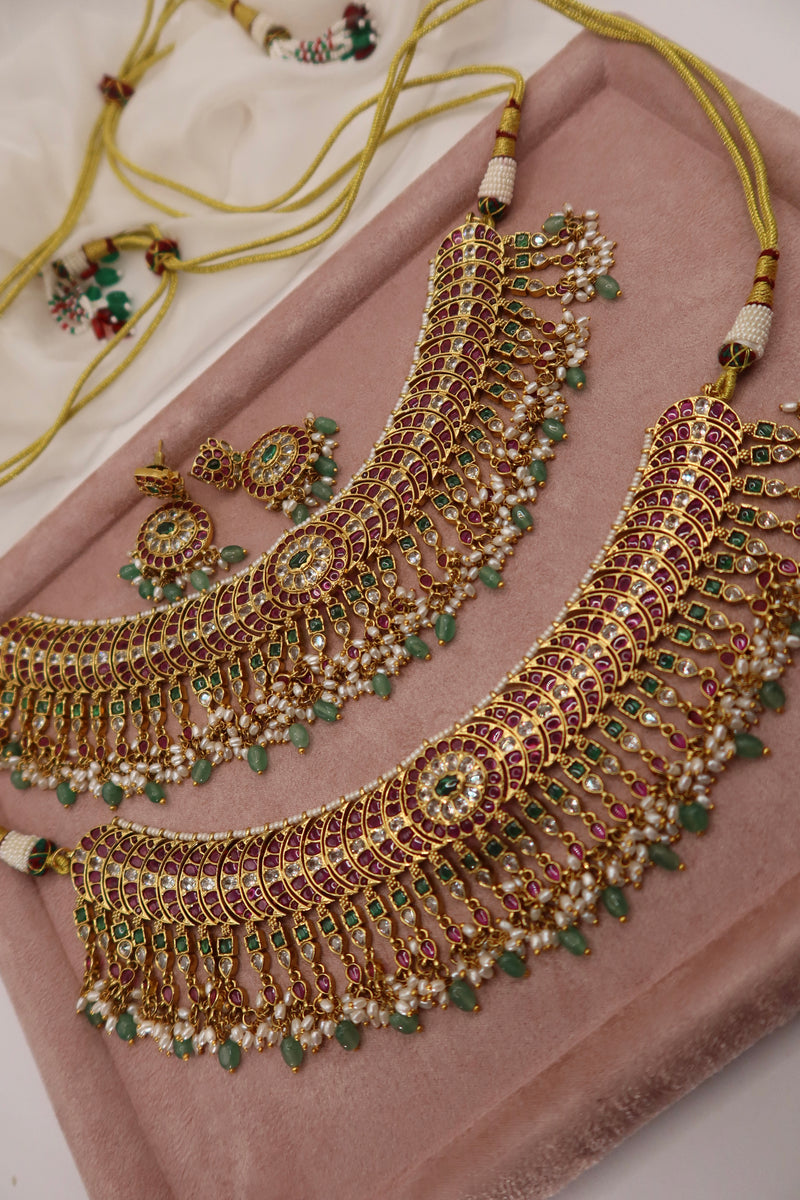 anaar rani traditional choker set
