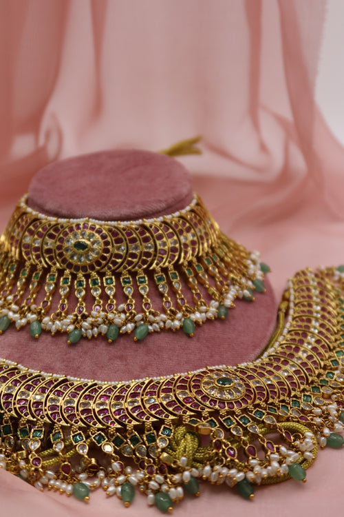 anaar rani traditional choker set